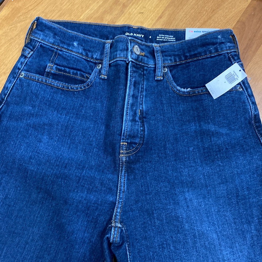 NWT. Old Navy, Women’s size 4 jeans. - Picture 6 of 9